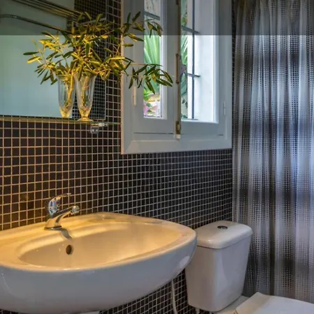 Private - Stunning View Salinas Apartment *